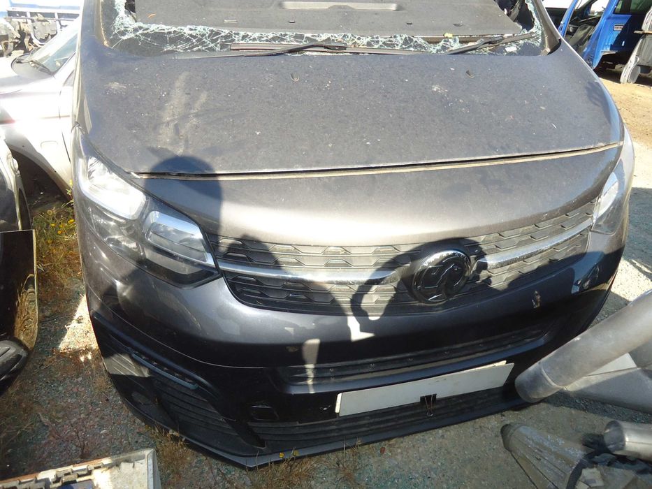 Opel Vivaro 1.5 Cdti (DV5RUC) (YHR) (D15DT) de 2020 só ás peças