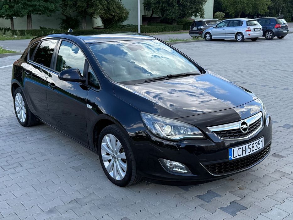 Opel Astra Ładną doinwestowana Astra Cosmo 1.4 turbo LPG xenon skóra