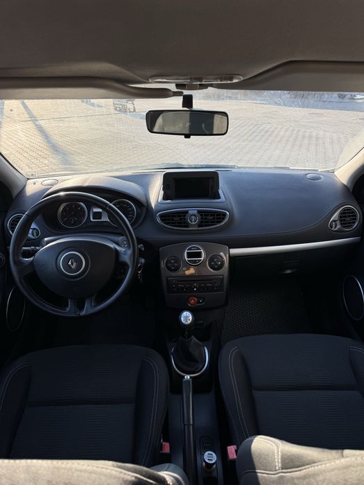 Автомобіль Renault Clio 3