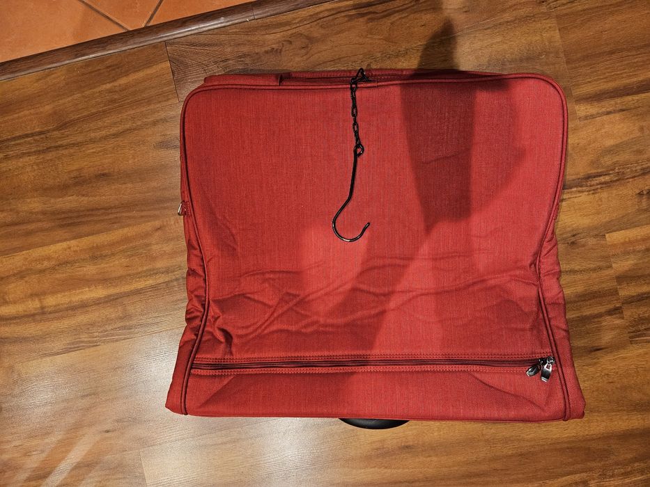 Walizka torba na garnitur