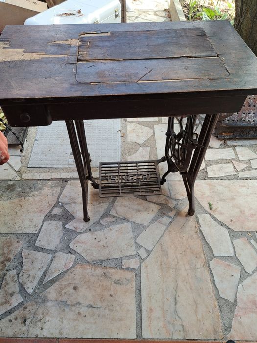 Mesa de Máquina de costura Singer