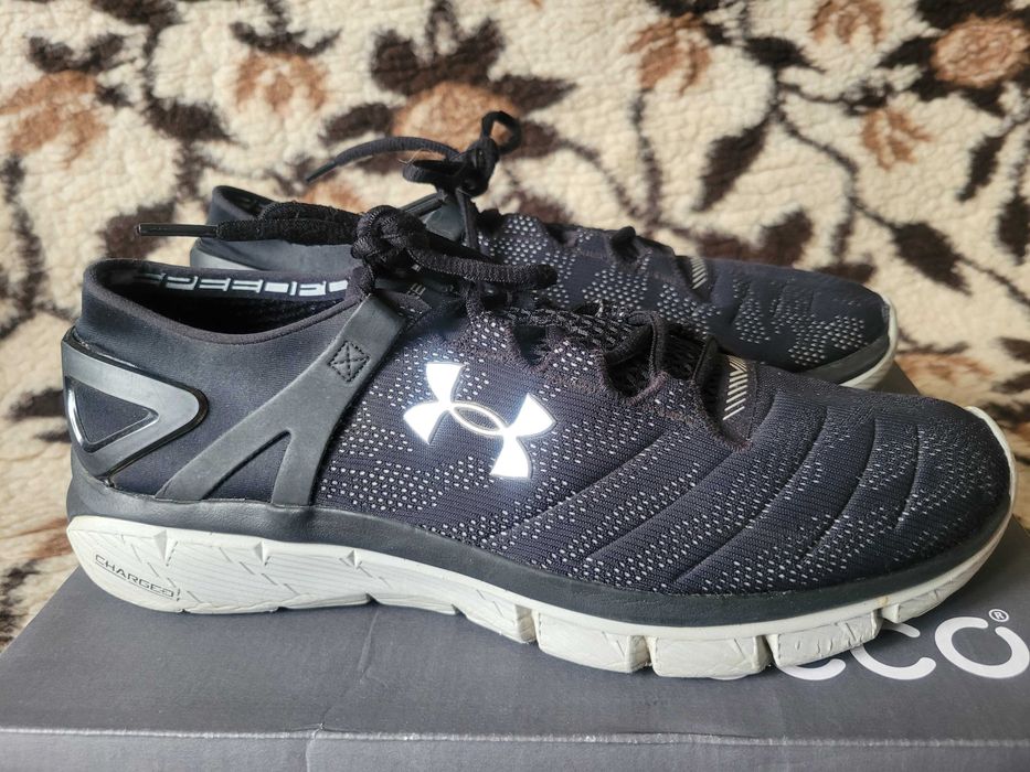 Super lekkie buty treningowe/biegania Under Armour Speedform wkł.27 cm