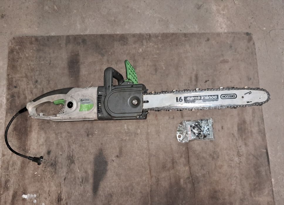 Пила ланцюгова електрична 2400 вт