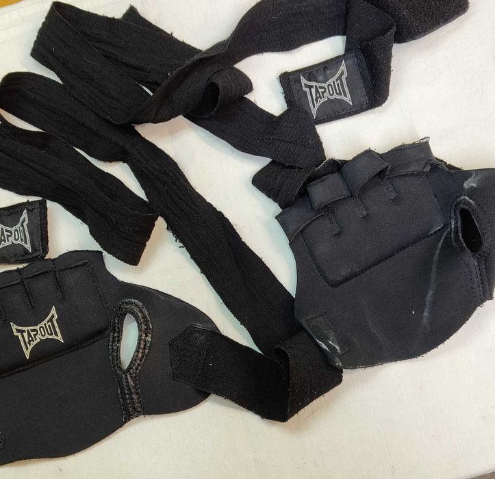 Rękawice z taśmą tupout bokserskie kickboxing MMA / M L żel