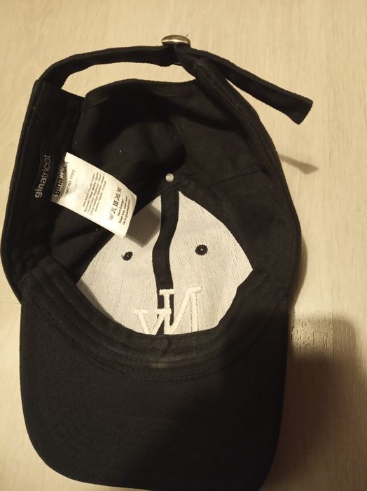 NY NEW YORK Gina Tricot czarna czapka z daszkiem