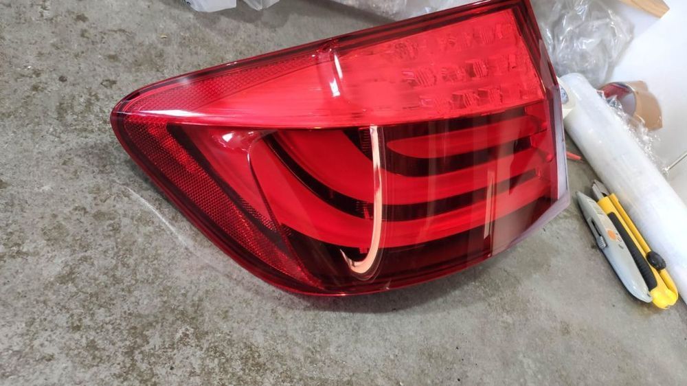 farolim esquerdo painel  BMW série 5 F10