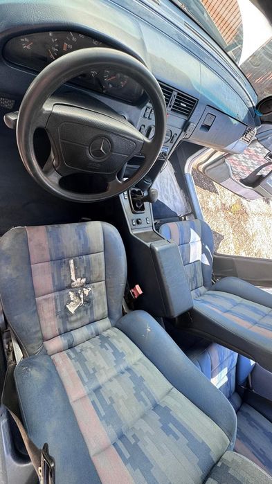 Vendo Mercedes Benz Elegance c220 1994