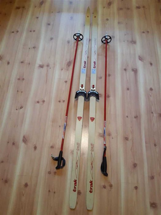 Narty biegowe TRAK nowax i wiązania TRAK, z kijkami - 195 cm