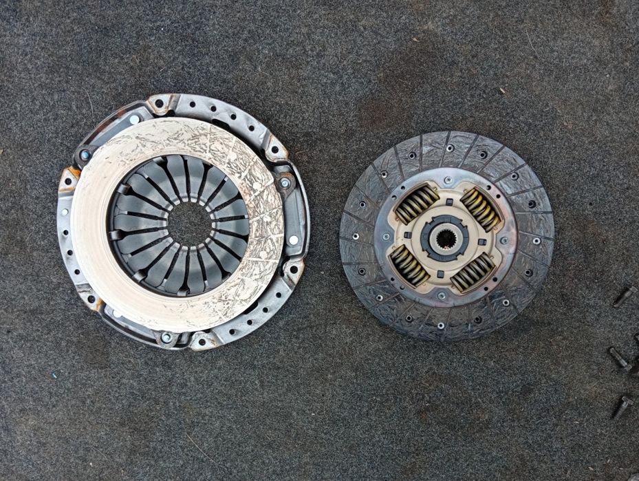 Сцепление део нубира