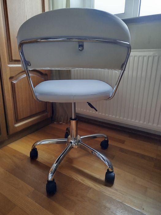 Стілець JYSK  офіс дім