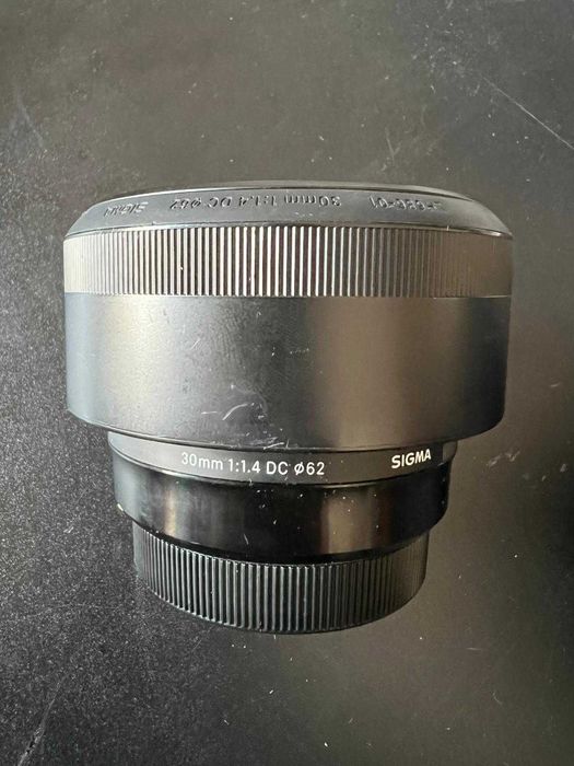 Sigma 30mm f/1.4 DC HSM ART - Canon EF-S