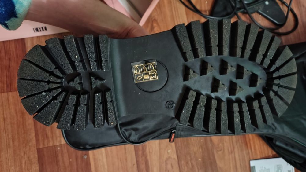 Берці Уні 39 розмір натуральна шкіра