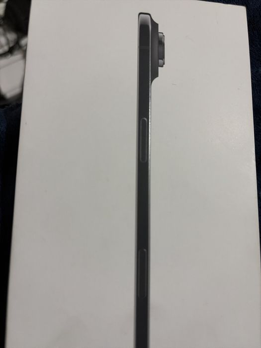 • “iPhone 17 Air – usado apenas durante 2 meses” • “Garantia completa