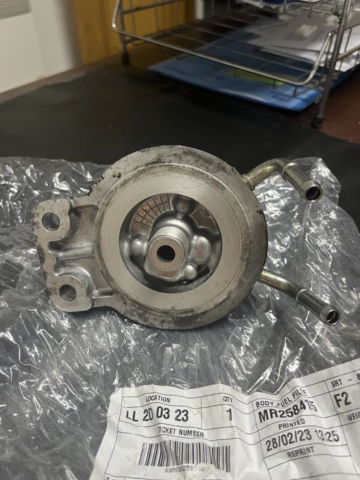 VENDO Corpo Filtro de Combustível p/ Mitsubishi Pajero 2800