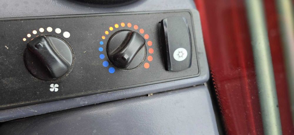 Навантажувач телескопічний manitou 634