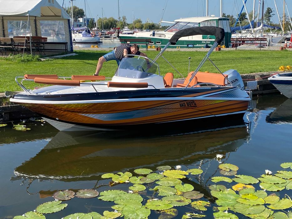 Łódź motorowa Trident Boat 530 z silnikiem Honda 100KM
