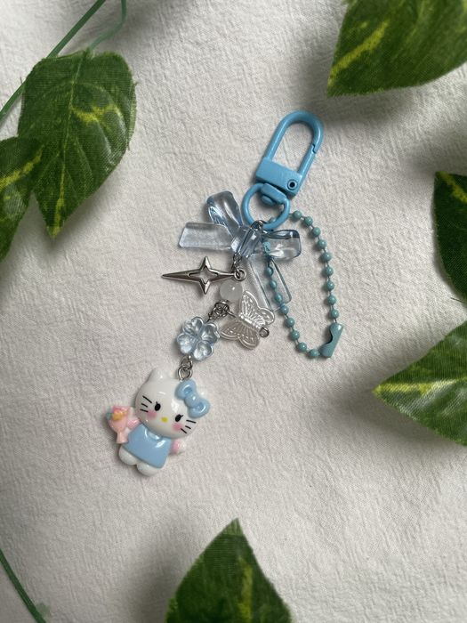 breloczek hello kitty