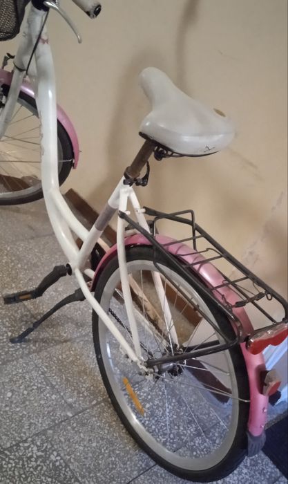 Rower miejski różowo - biały