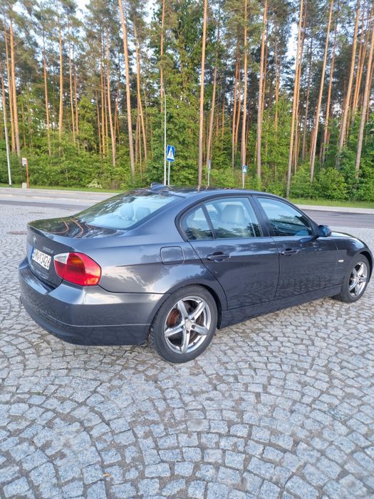 Sprzedam bmw e90 automat 2.0d