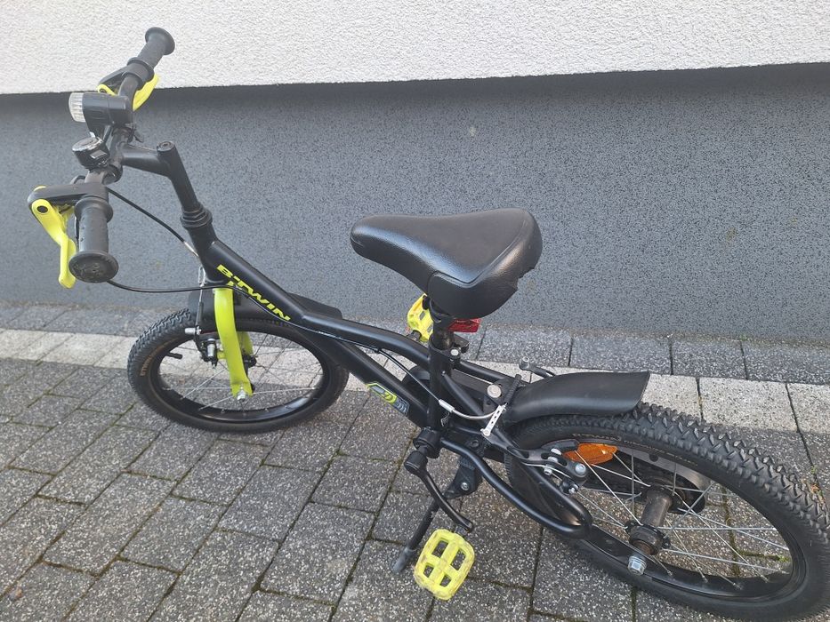 Sprzedam rower Btwin 16 cali z bocznymi kółkami