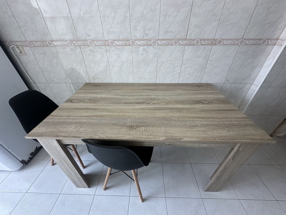 Mesa + 4 cadeiras