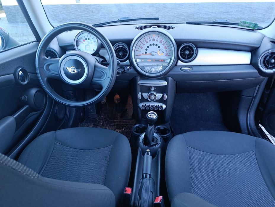 Mini Cooper  One 1.4 benzyna 2007r wersja 2
