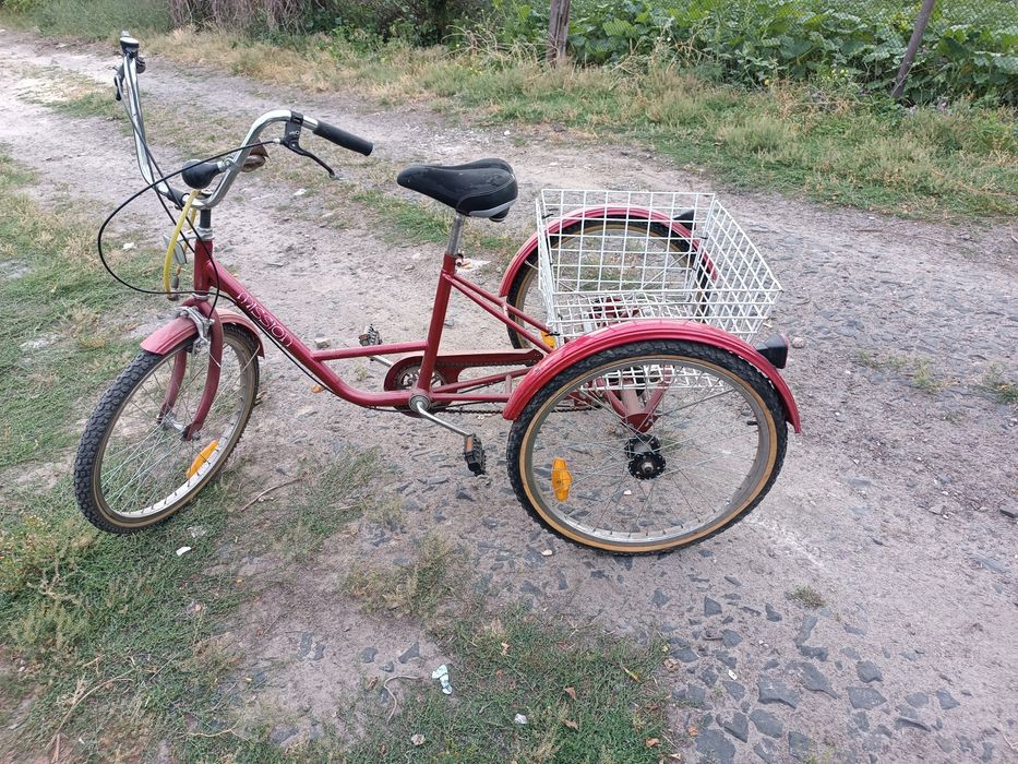 Трьох колісний велосипед