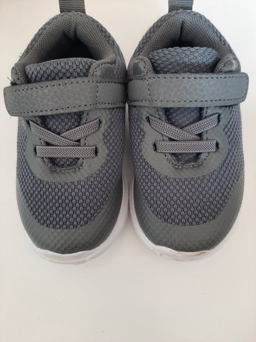 Ténis NOVOS menino