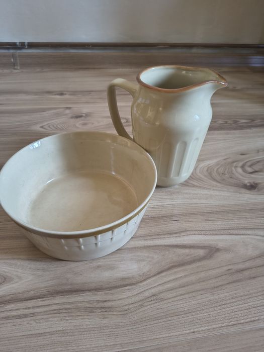 Miska i dzbanek ceramiczny