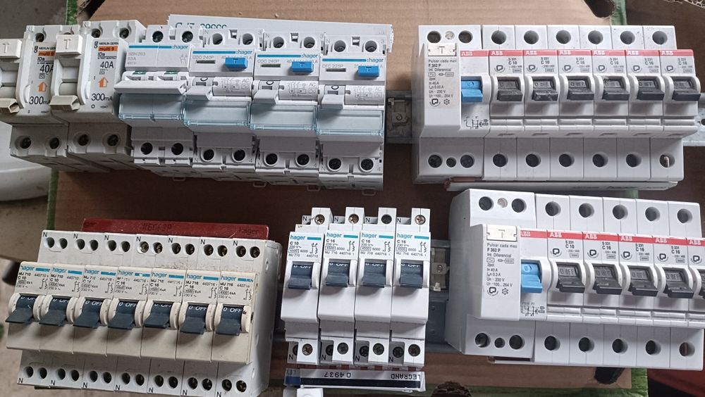 Material elétrico variado