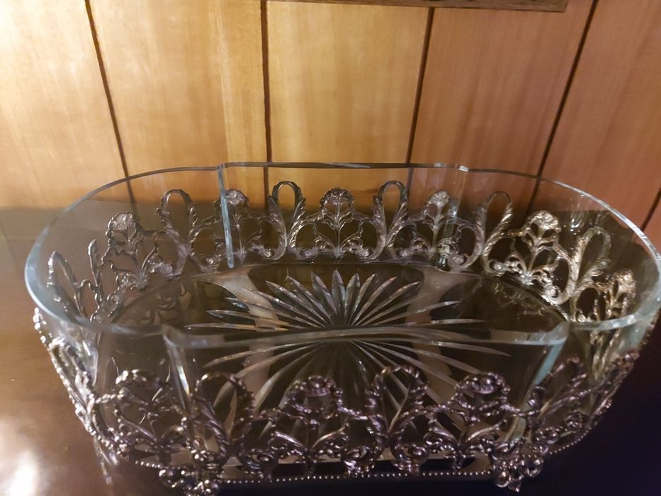 Centro de mesa em casquinha com taça em vidro