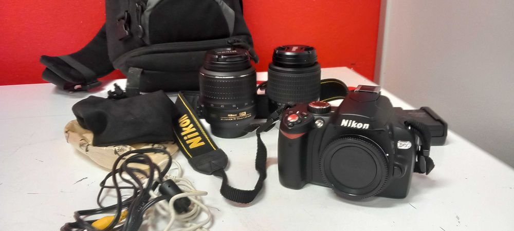 Máquina Fotográfica Nikon d60 + AF-S DX Nikkor 18-55 e 55-200mm+ acess