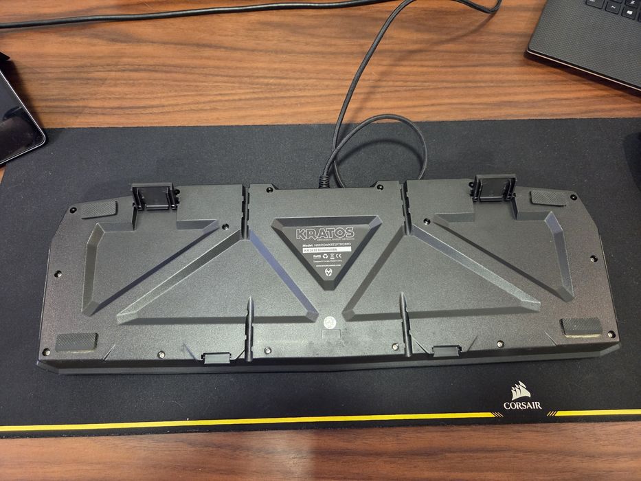 Teclado mecânico Nox Krom Kratos