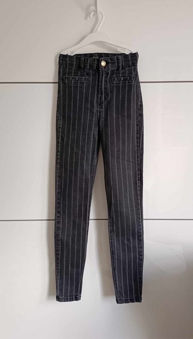 Spodnie jeansowe rurki Bershka r32