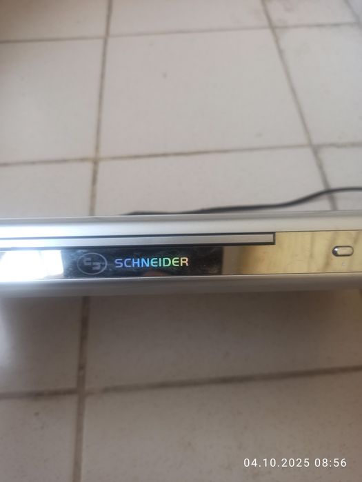 SC-018 Schneider, ДВД-плейер, Позняки
