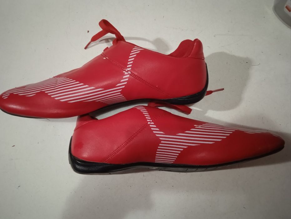 Buty piłkarskie PUMA rozmiar 44
