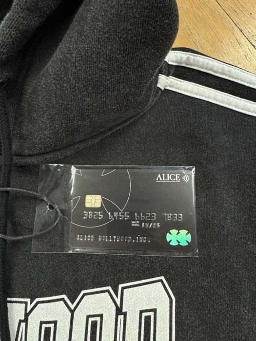 ALICE HOLLYWOOD зипка кофта