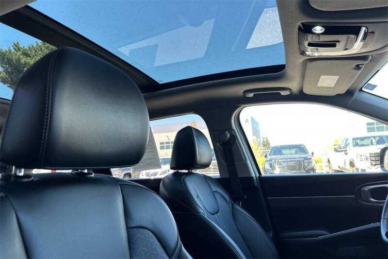 2022 Kia Sorento Hybrid EX