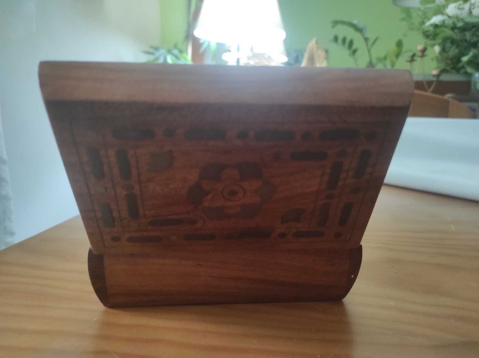 Caixinha guarda jóias