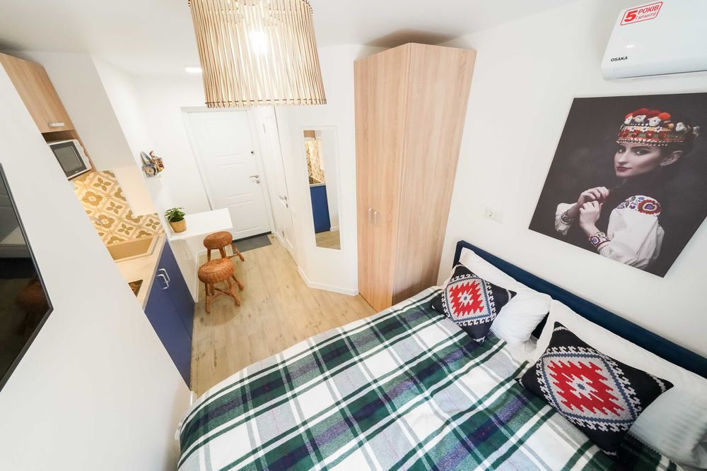 #35B3 1к Печерск,метро Дружби народів, вул. Джона Маккейна,Київ-8-555.biz.ua