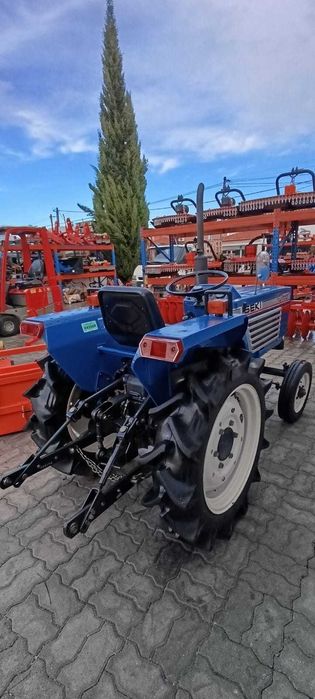 Campanha de Natal: Trator Iseki TU 1700 + 4 alfaias POUPE 1250€