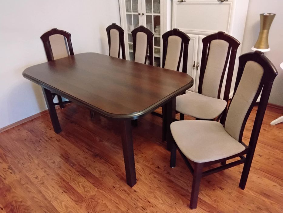 Sprzedam stół i krzesła