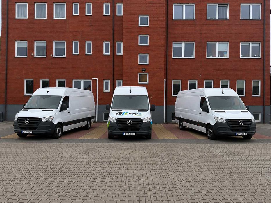 Wypożyczalnia busów Mercedes Benz Sprinter L3H2