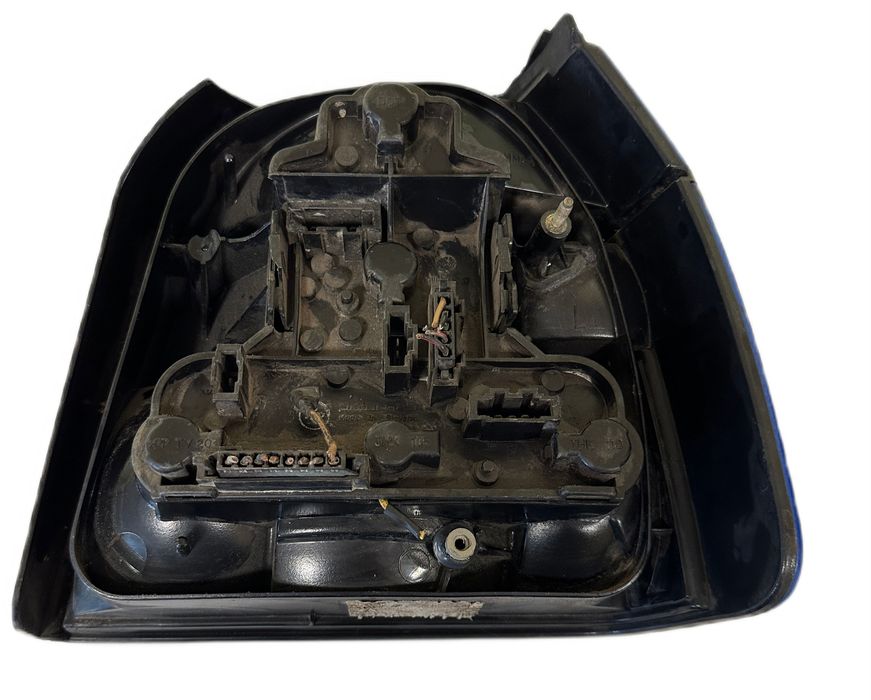 Vw Golf Iii Hb Lampa Tylna Lewa Niebieska Magic Color Blue Hella