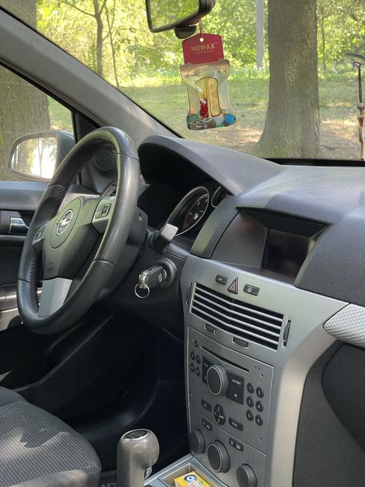Продам opel Asta H
