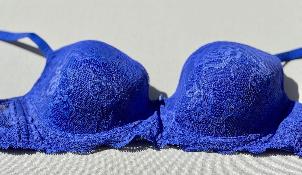Niebieski biustonosz balkonetka Intimissimi 80 C