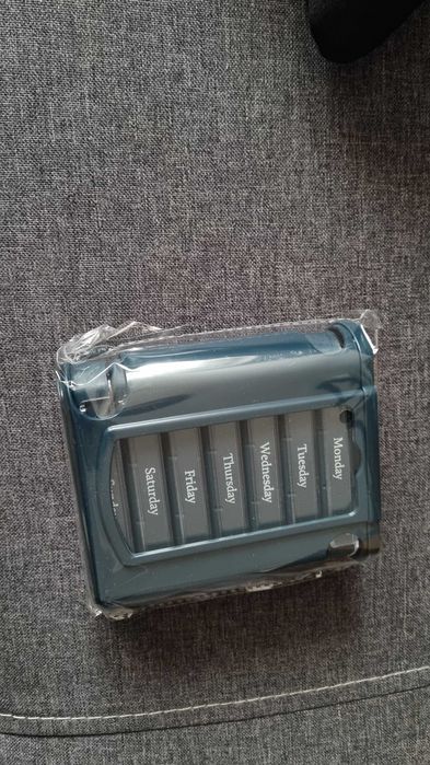Organizer na tabletki na 7 dni x 4 przegródki