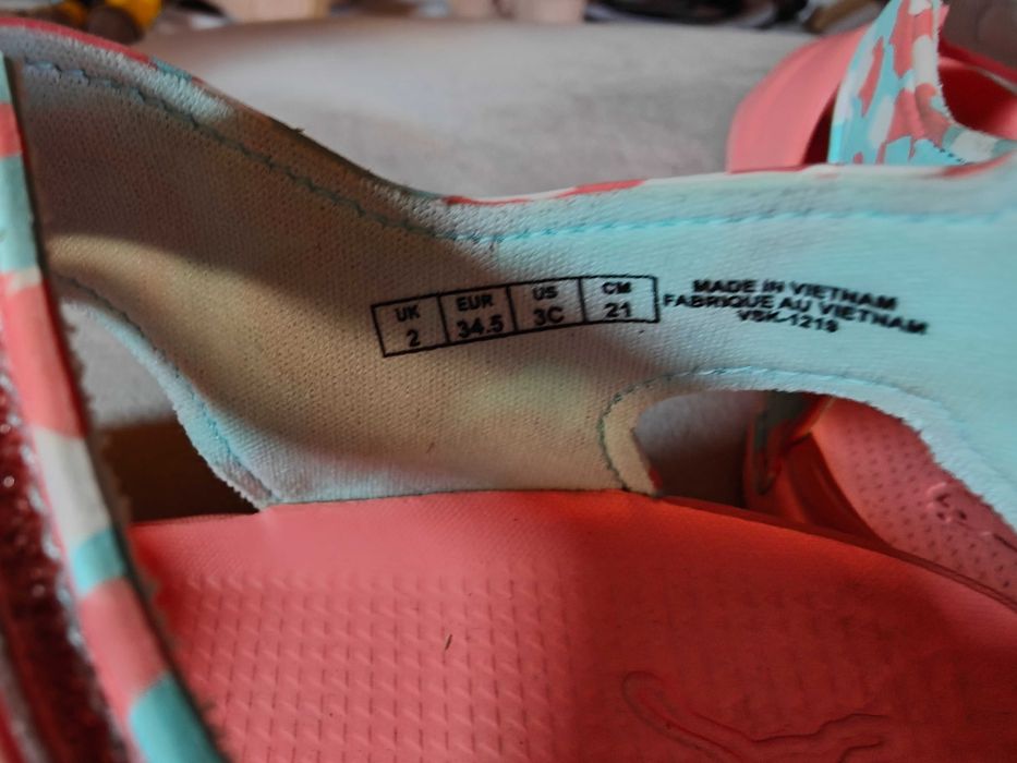 Klapki,sandały puma basenowe 34,5