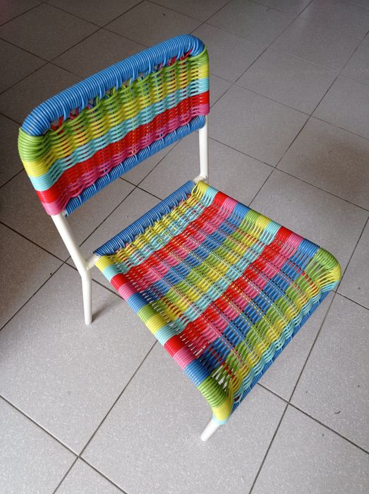 Cadeira criança IKEA FÄRGGLAD