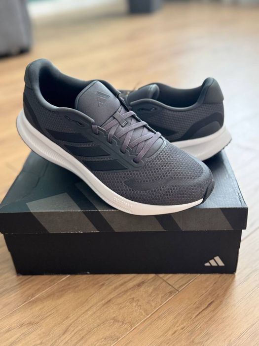 Кросівки чоловічи adidas RUNFALCON 5 RUNNING